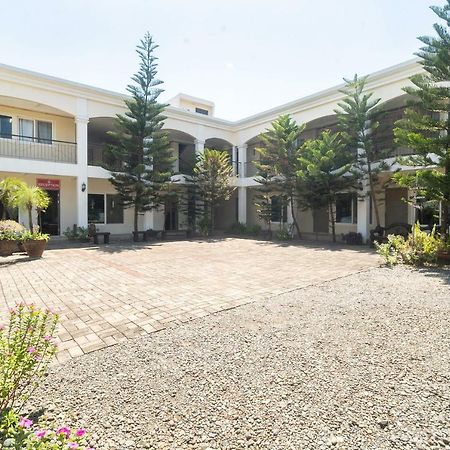 โอโย 162 เดอะ เวสต์ อินน์ Davao ภายนอก รูปภาพ